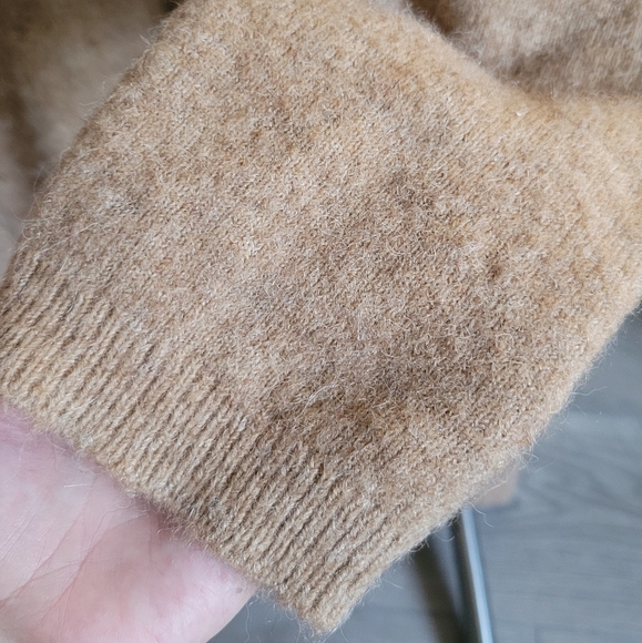 Aritzia (Babaton) Ammonius cardigan - Picture 2 of 7